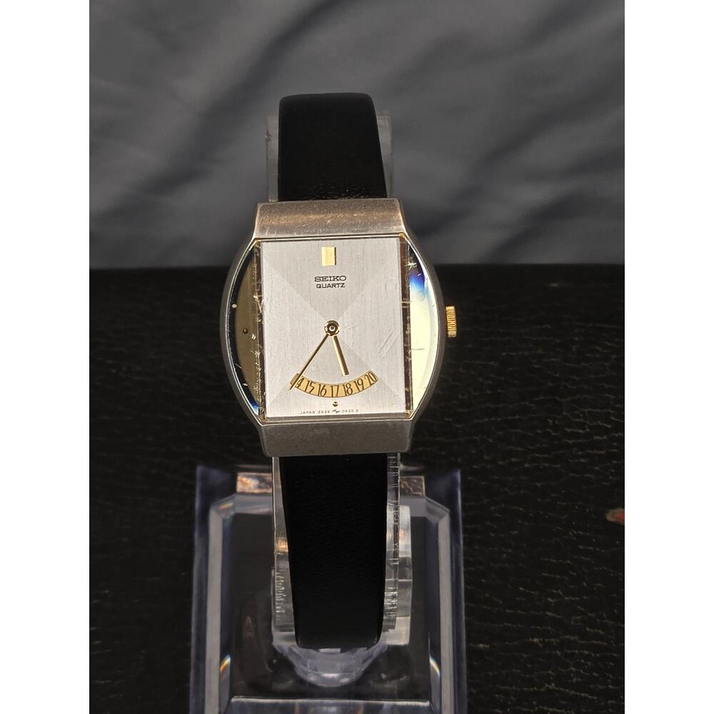 Seiko 2A49 - Picture 1 of 10